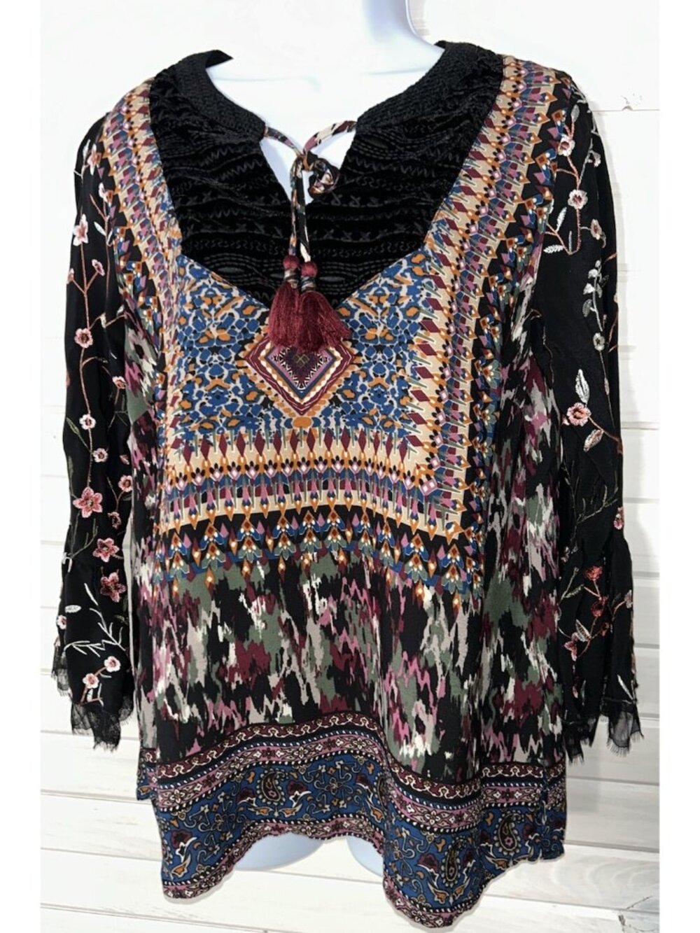 John Mark Sz SMALL Black Tribal/Floral Embroidered Velvet Trim Peasant Tunic EUC